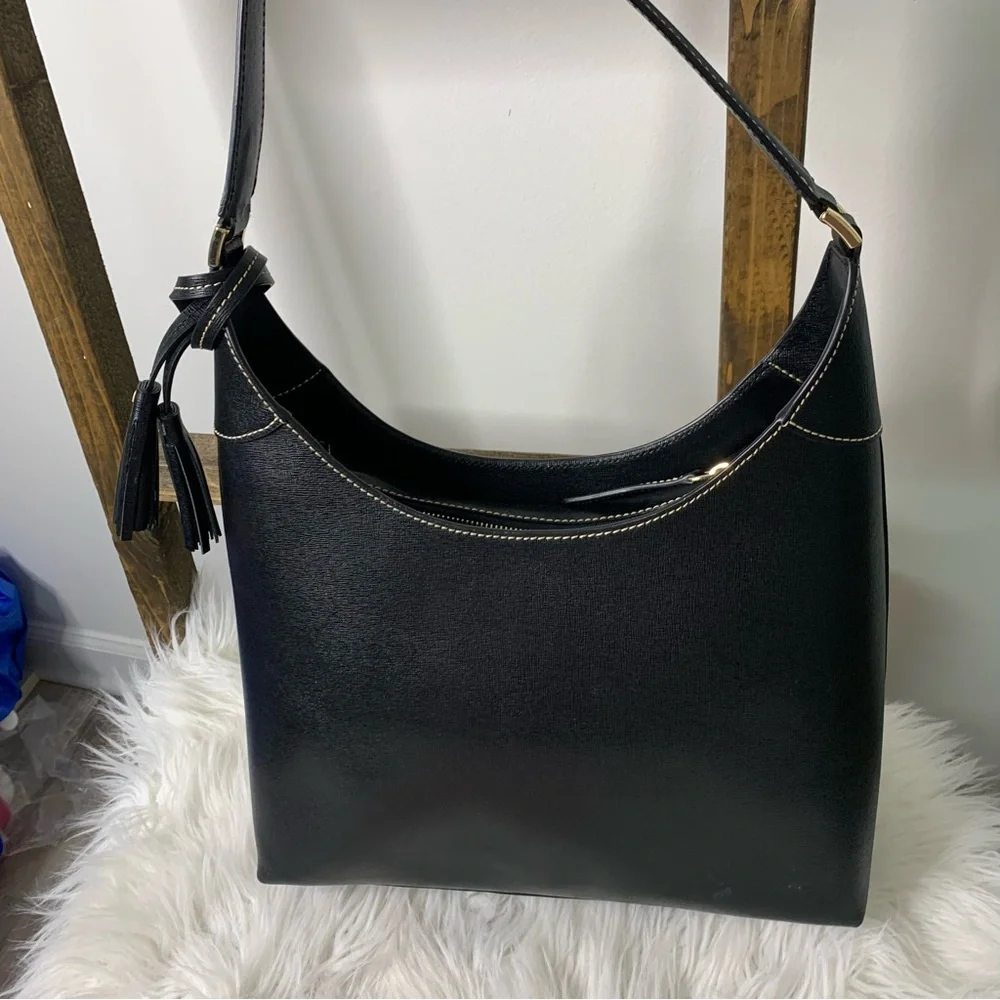 Dooney & Bourke this elegant
